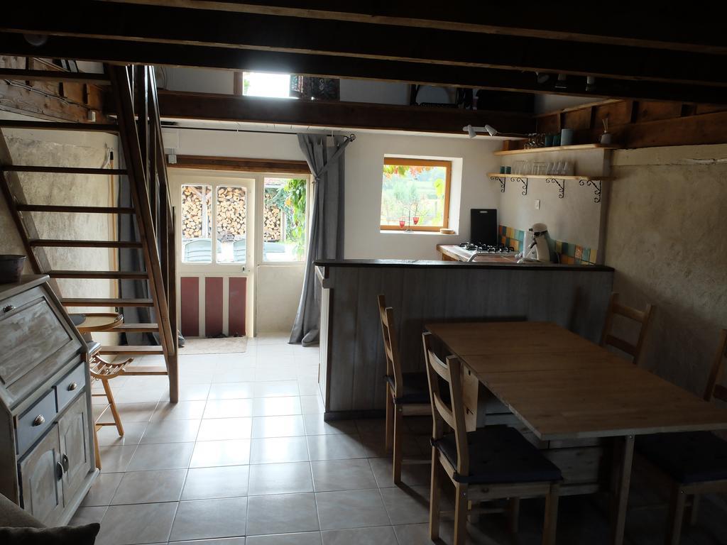 Le Bon Coeur Bed and Breakfast Ygrande Eksteriør billede